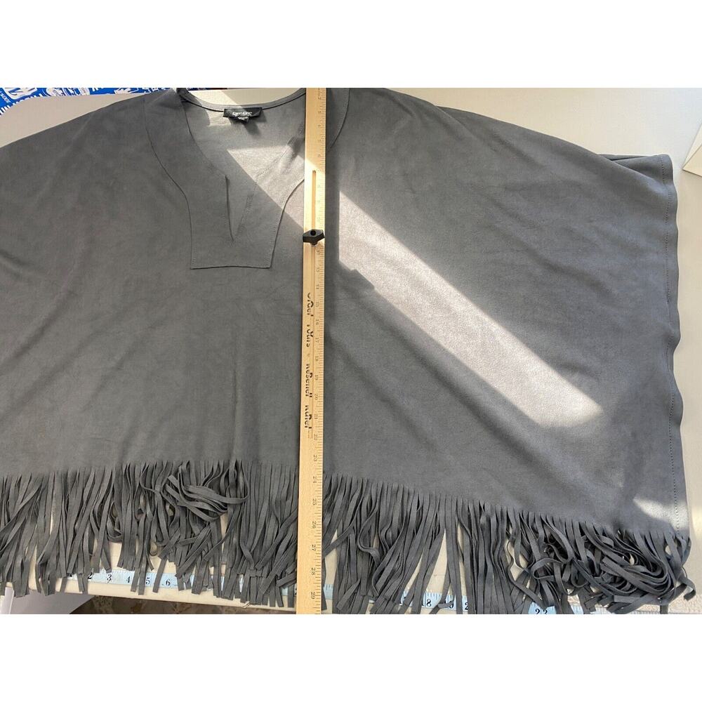 Karen Kane Poncho Womens Small Medium Gray Faux Suede Fringe Western Boho Chic - Picture 6 of 10